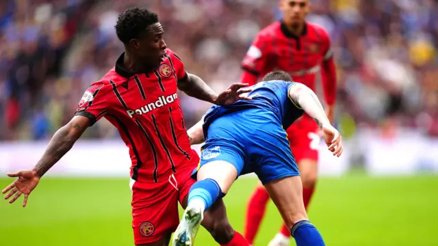Liam Gordon tackles