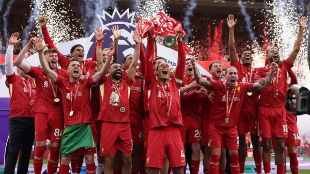 Liverpool lift Premier League title