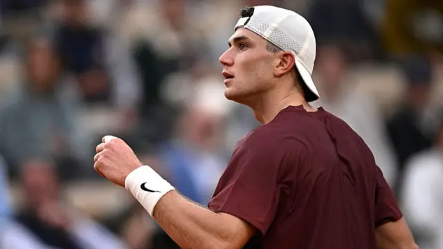 Jack Draper reacts after a point