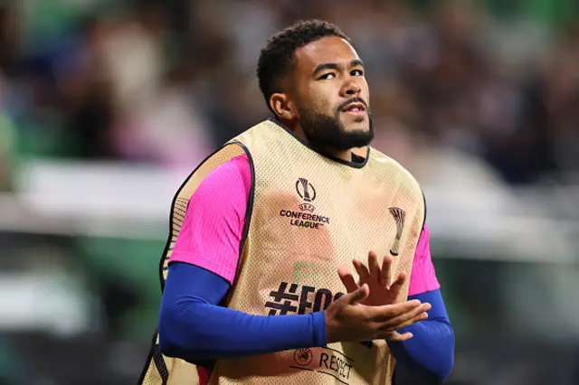 Reece James of Chelsea warms up