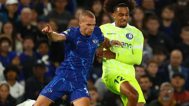 Mykhailo Mudryk playing for Chelsea against Gent