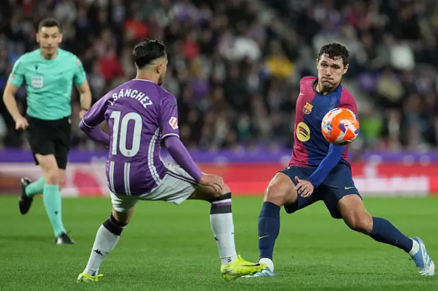 Andreas Christensen chips the ball