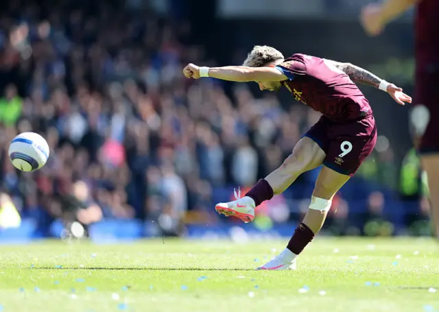 Julio Enciso of Ipswich Town scores