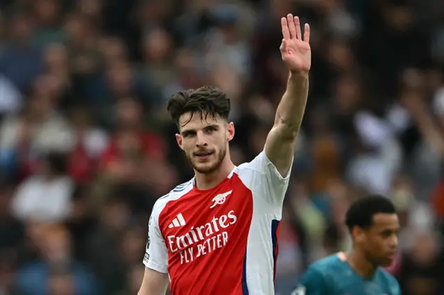Declan Rice celebrates