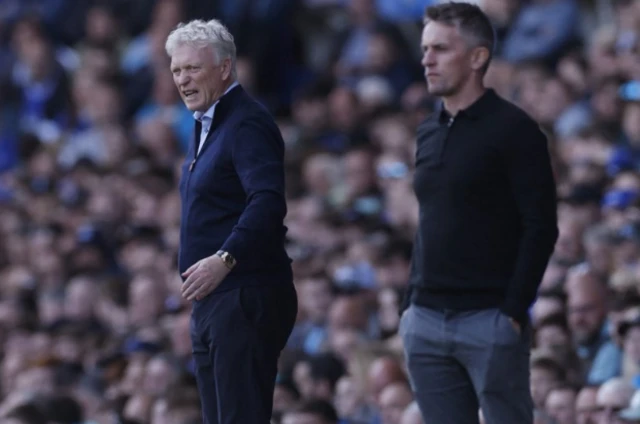 Everton manager David Moyes and Ipswich Town manager Kieran McKenna