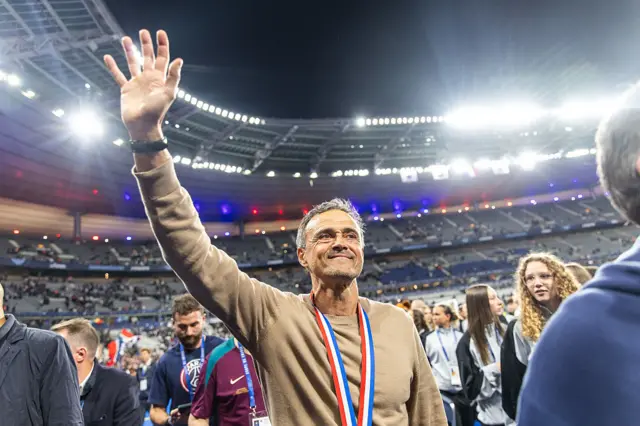 Luis Enrique celebrates winning French Cup