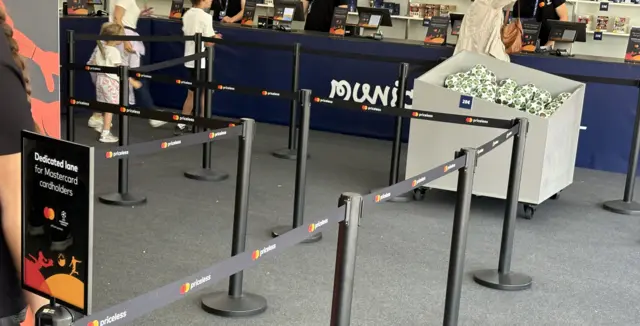 Queue