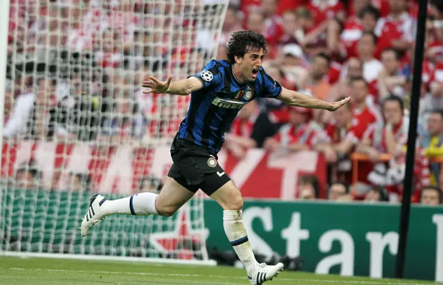 Diego Milito celebrates