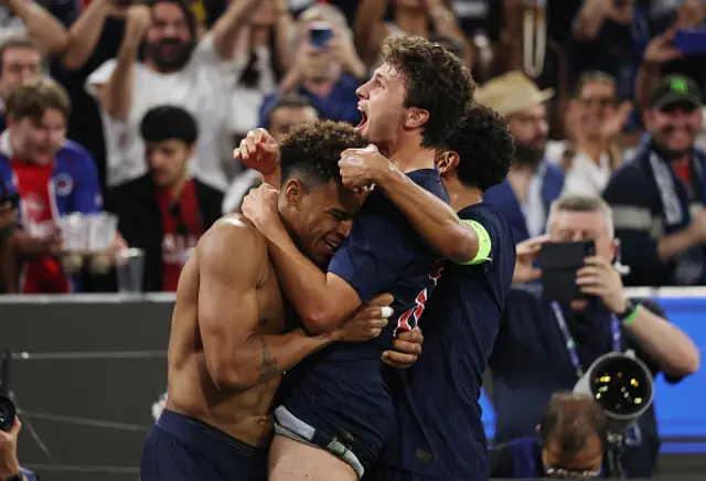 Desire Doue of Paris Saint-Germain celebrates