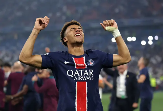 Desire Doue of Paris Saint-Germain celebrates