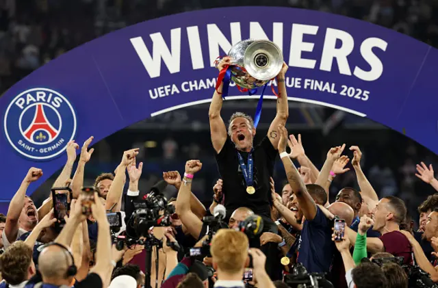 Luis Enrique lifts the trophy