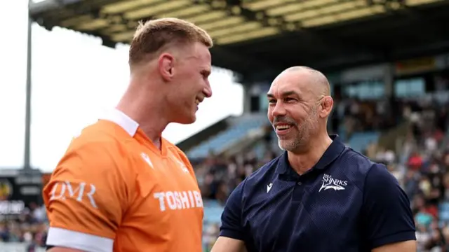 Alex Sanderson (right) talking to JL du Preez