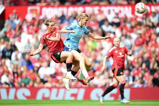 Grace Clinton scores for Man United