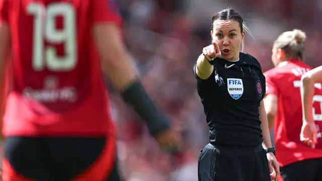 Referee Emily Heaslip