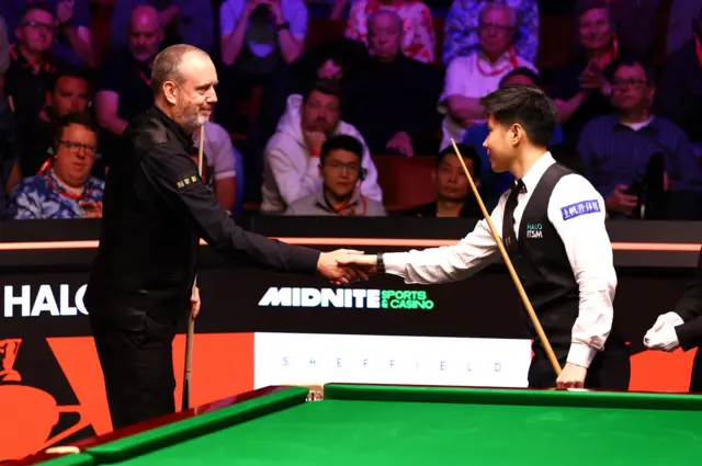 Mark Williams and Zhao Xintong
