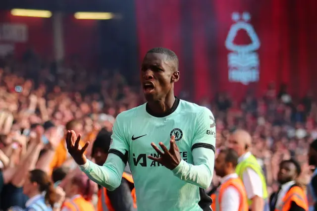 Nicolas Jackson celebrates at the City Ground