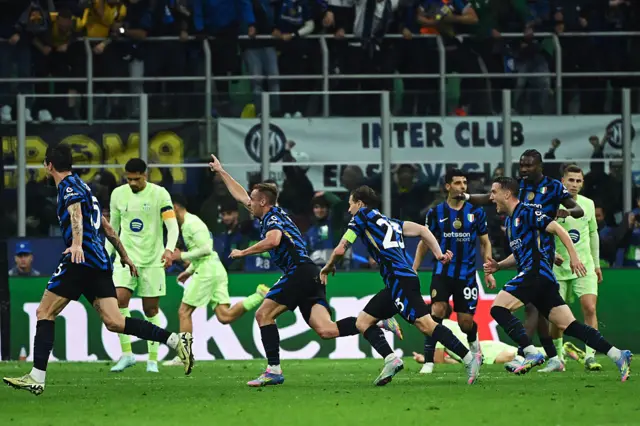 Inter celebrate