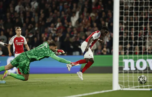 Bukayo Saka scores for Arsenal