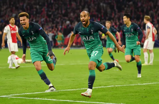 Lucas Moura of Tottenham Hotspur celebrates after scoring his team's third goal with Dele Alli of Tottenham Hotspur