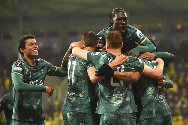 Dominic Solanke of Tottenham Hotspur celebrates