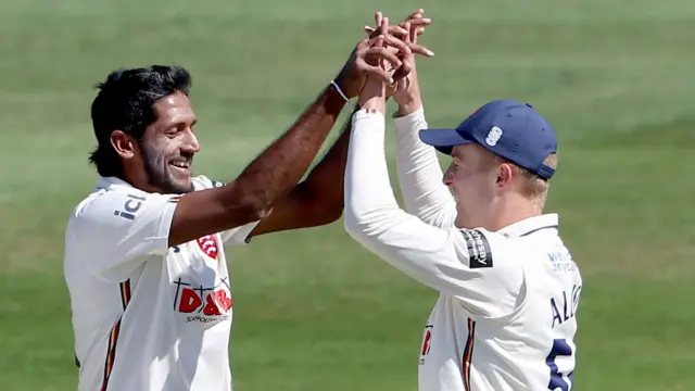 Kasun Rajitha (L)