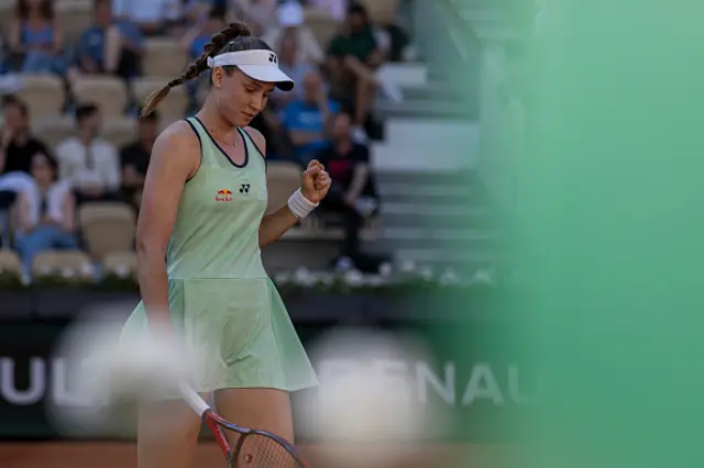 Elena Rybakina plays