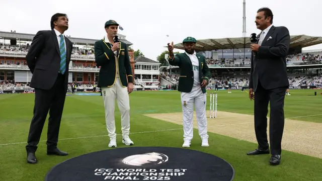 Temba Bavuma tosses the coin
