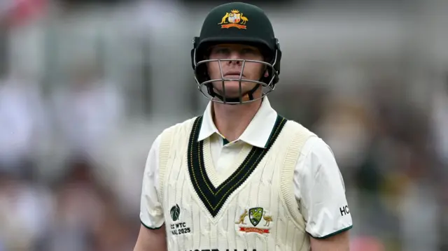 Steve Smith dismissed