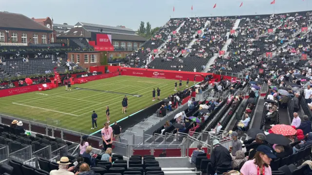 Queen's Centre court