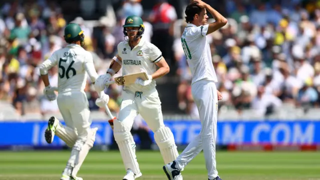 Australia v South Africa match action