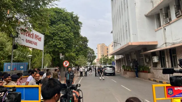 Picture from outside the civil hospital