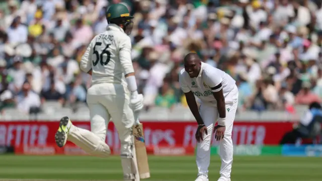 Lungi Ngidi looks dejected