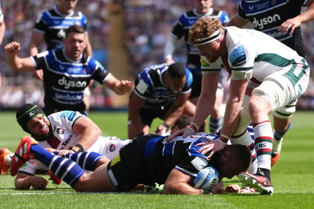 Thomas du Toit scores for Bath
