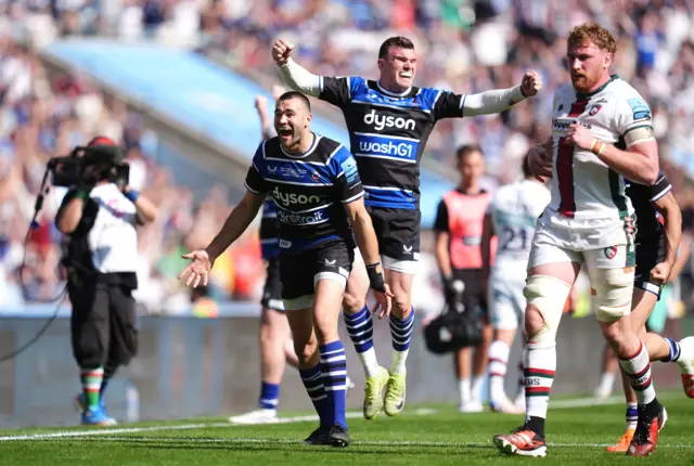 Bath players celebrate their win over Leicester in the Premiership final