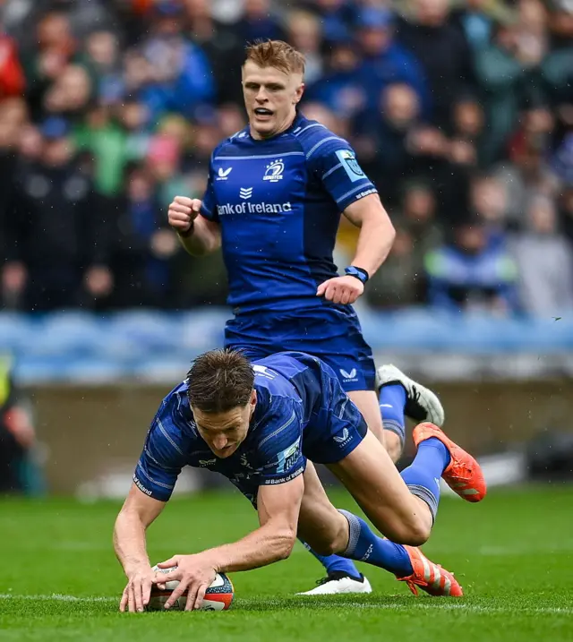 Jordie Barrett scores try