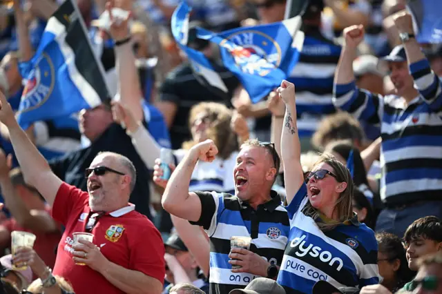 Bath Rugby fans celebrate
