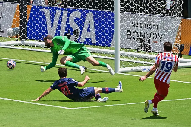 Alvarez slides a neat finish past Donnarumma