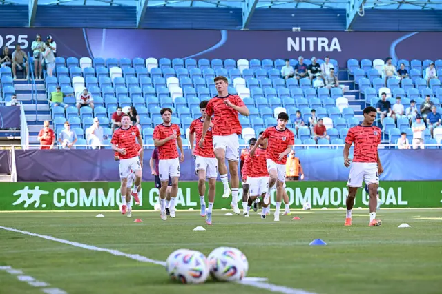 England players warm up