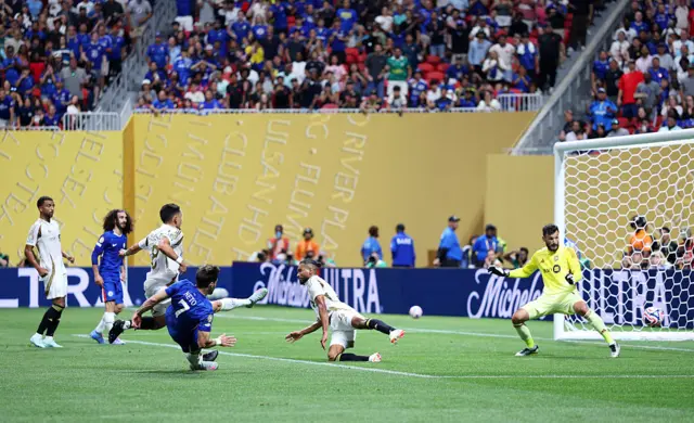 Neto fires a finish beyond Lloris at the near post