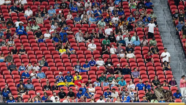 Crowds at Mercedes-Benz Stadium