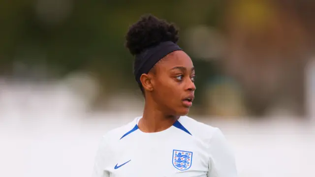 Araya Dennis