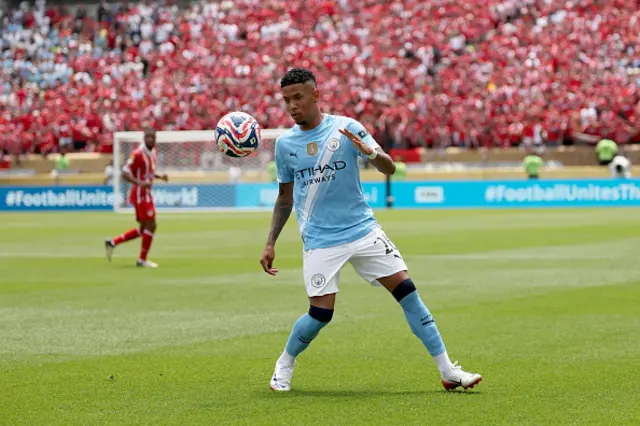 Savinho of Manchester City control the ball