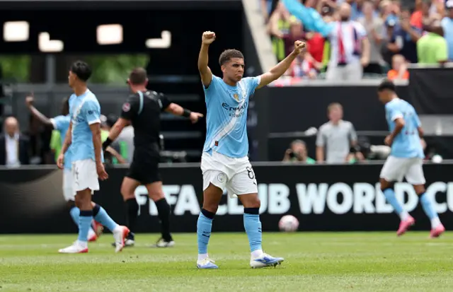 Rico Lewis #82 of Manchester City celebrates