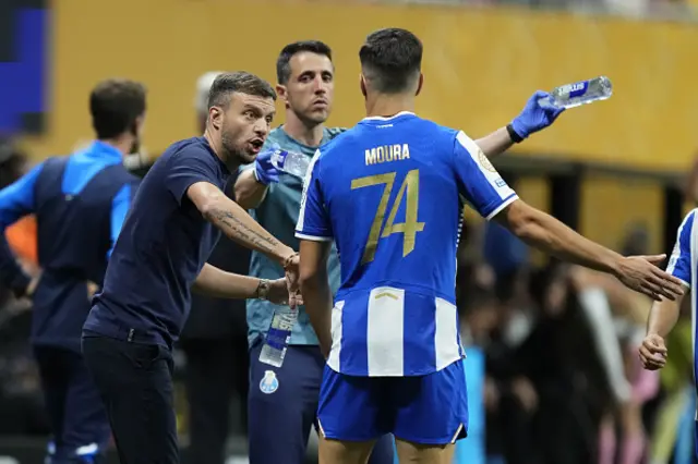Martin Anselmi head coach of Porto gives instructions