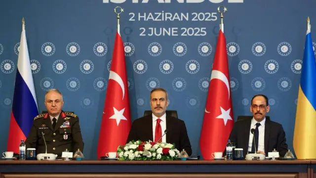 Turkish Foreign Minister Hakan Fidan (centre) chaired the second round of talks between Russia and Ukraine. He is sitting between Chief of the Turkish General Staff, Metin Gurak and Turkey's Intelligence Chief, Ibrahim Kalin
