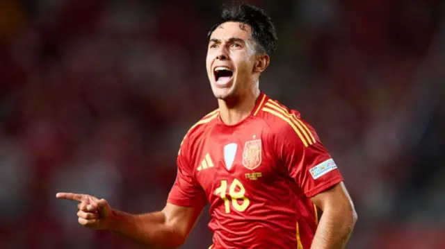 Martin Zubimendi of Spain celebrates scoring