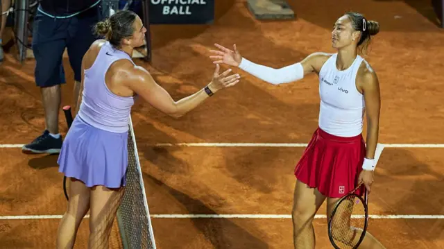 Aryna Sabalenka v Zheng Qinwen