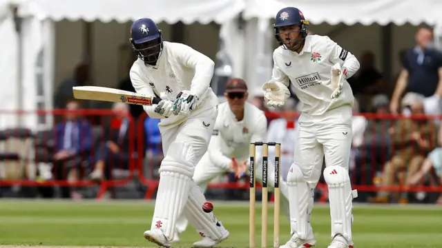 Tawanda Muyeye of Kent County Cricket Club plays a shot