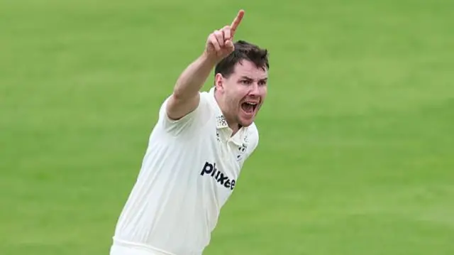Jacob Duffy appeals for a wicket for Worcestershire
