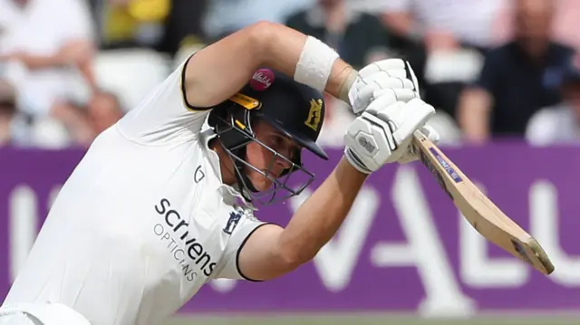 Jacob Bethell batting for Warwickshire